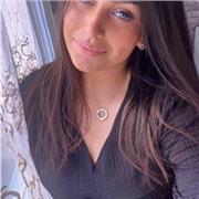 Amable, alegre y con muchas ganas de aprender nuevas cosas y enseñarlas!